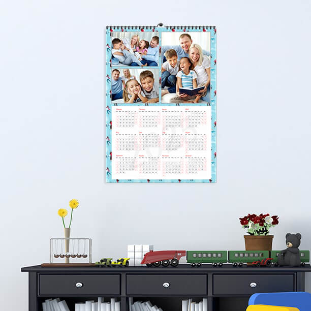 poster-calendar-with-family